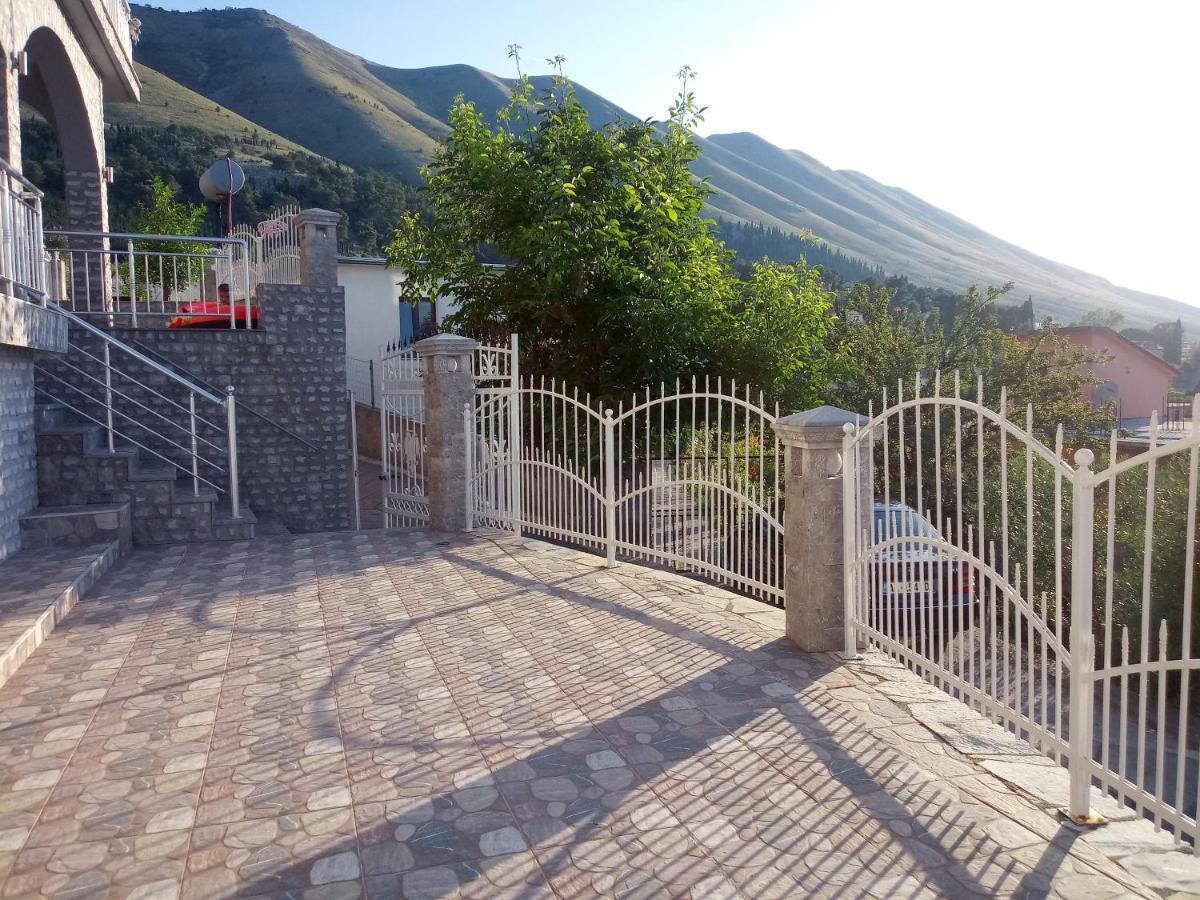 Hyka Stone House Shkoder Bed and Breakfast Eksteriør billede