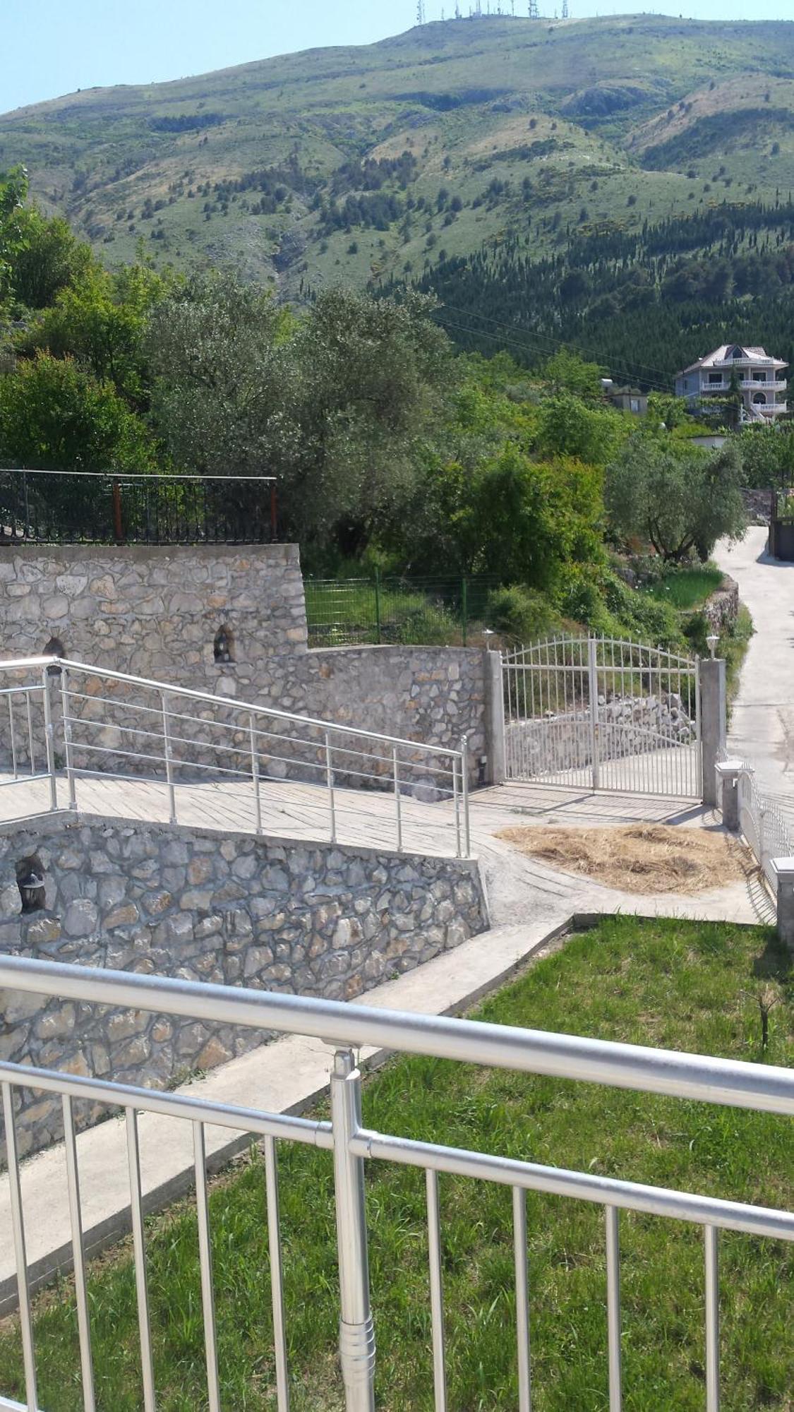 Hyka Stone House Shkoder Bed and Breakfast Eksteriør billede