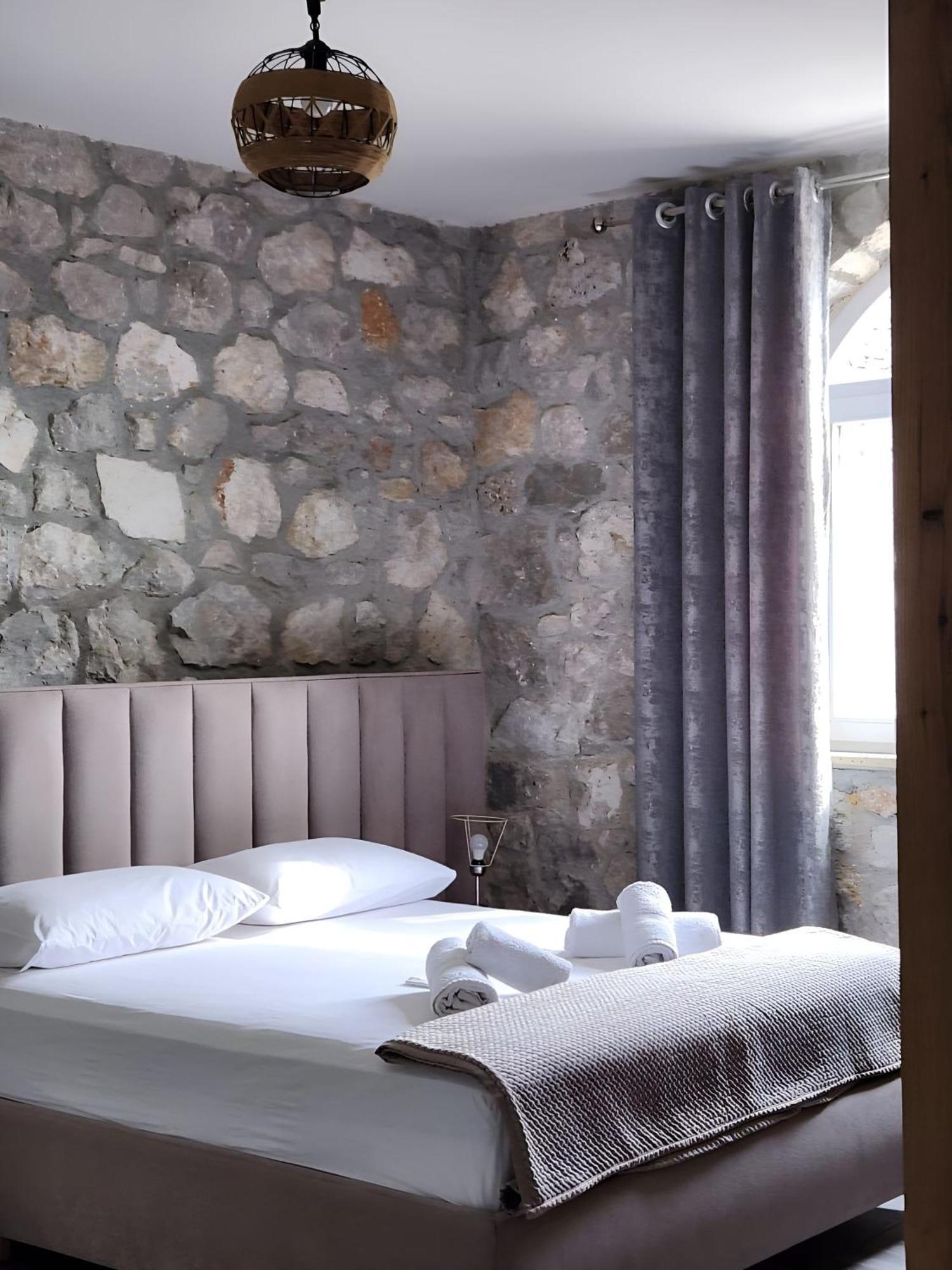 Hyka Stone House Shkoder Bed and Breakfast Eksteriør billede