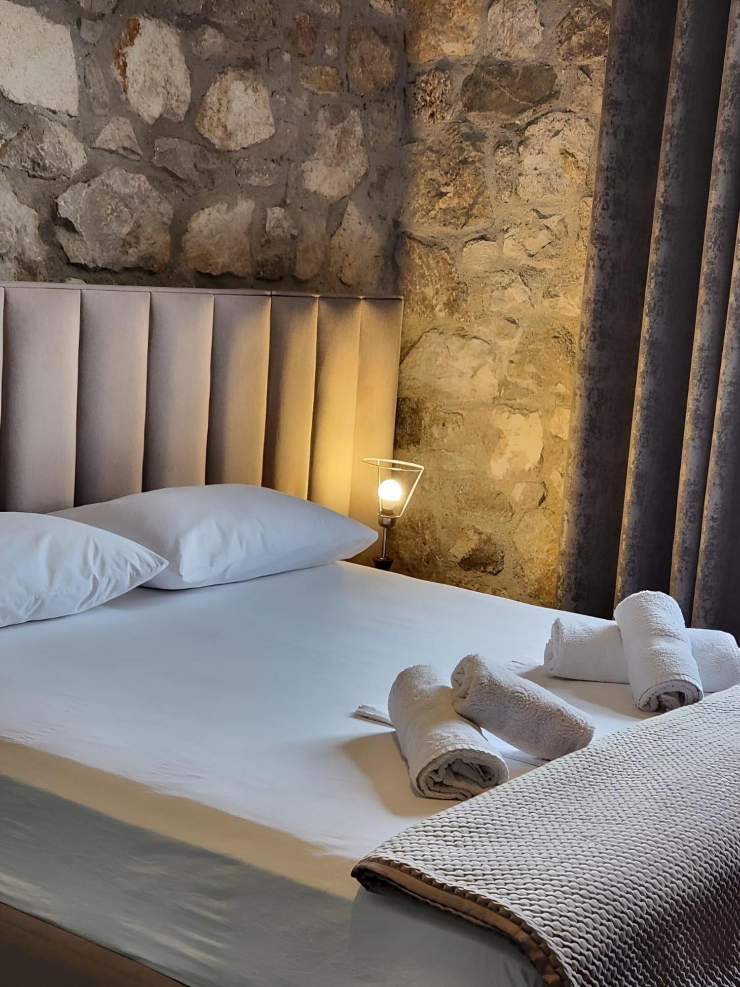 Hyka Stone House Shkoder Bed and Breakfast Eksteriør billede